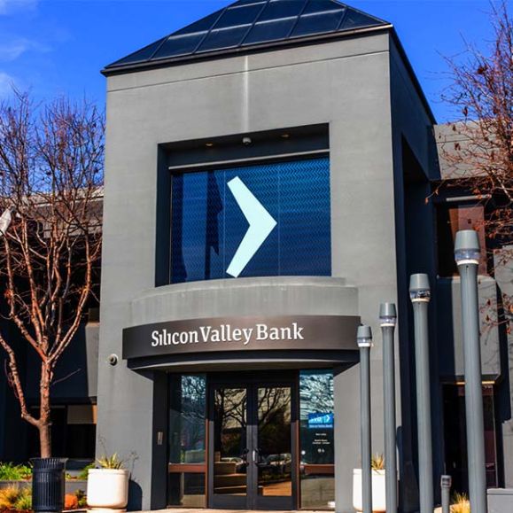 O buraco é mais embaixo